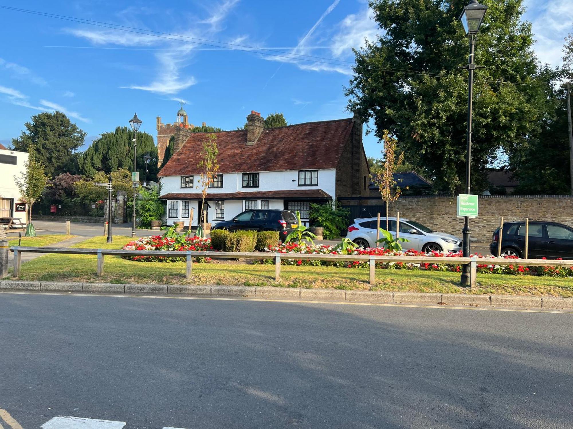 Harmondsworth Hall Экстерьер фото